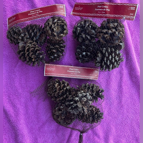 NWT 3 bags ashland snow pinecones Christmas decor - Picture 1 of 6